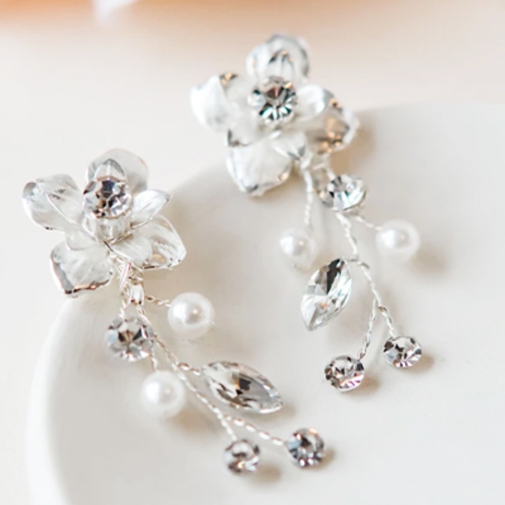 Pearl & Floral Earrings